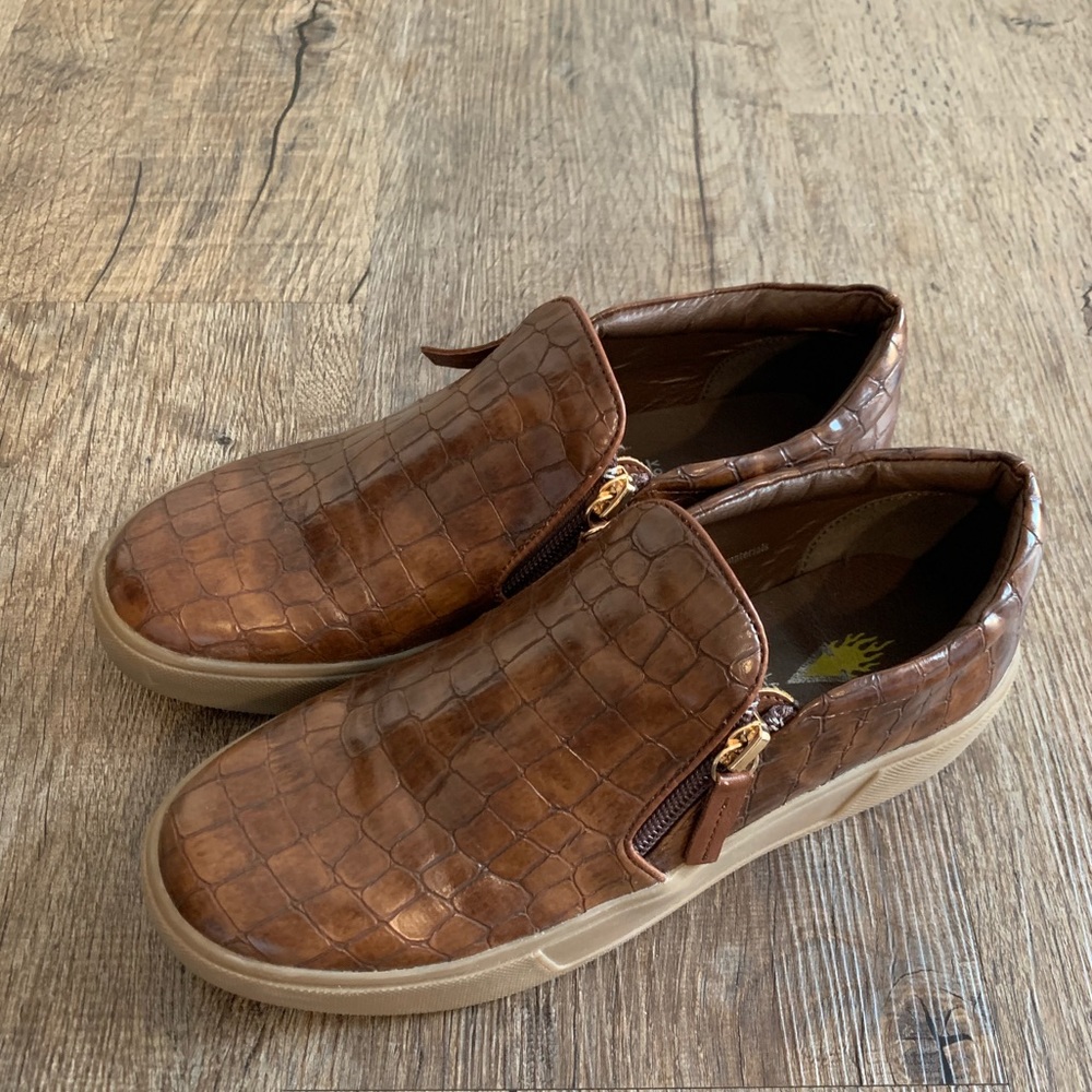 Size 6.5 Volatile Slip-On Shoes